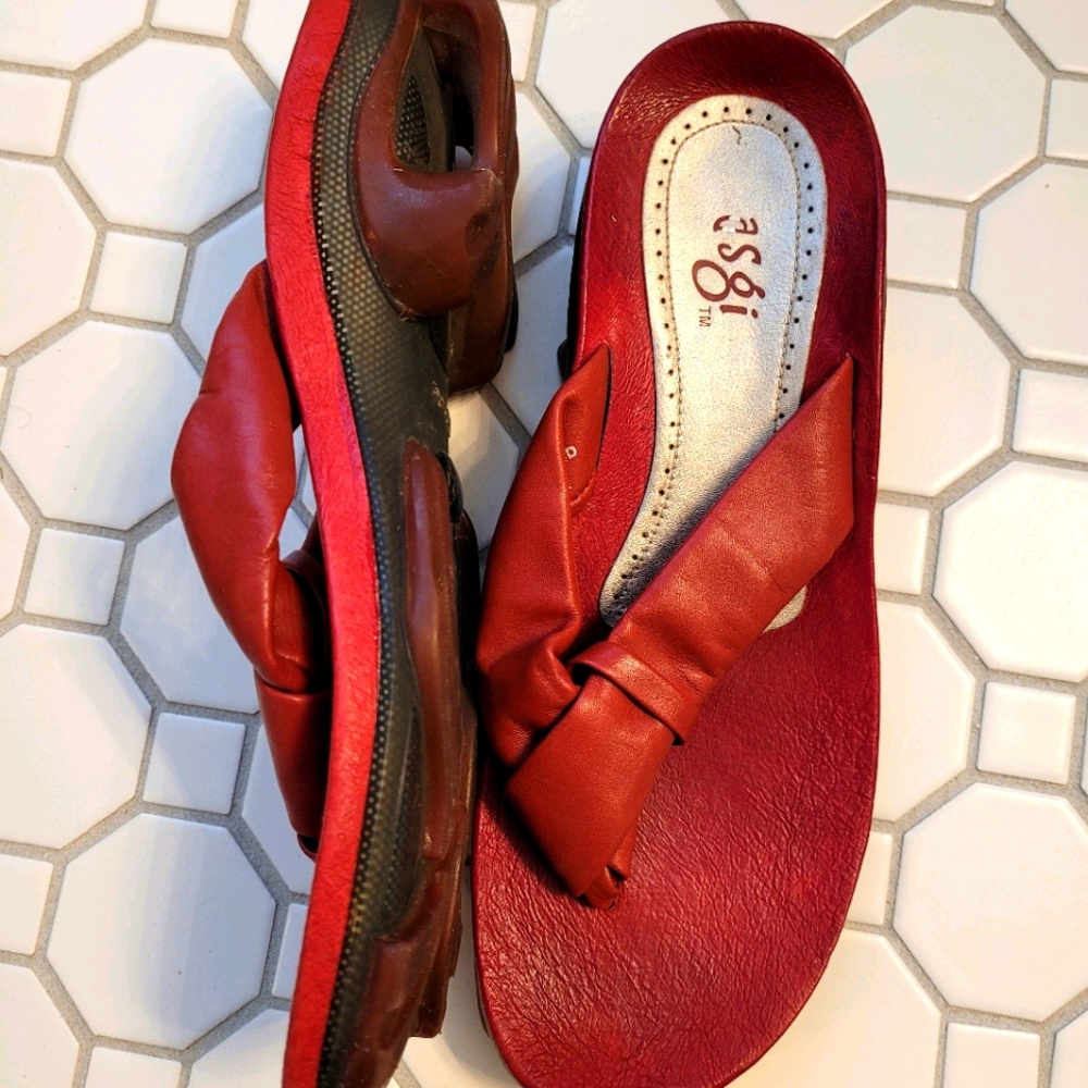 Asgi Flip Flop Red Leather